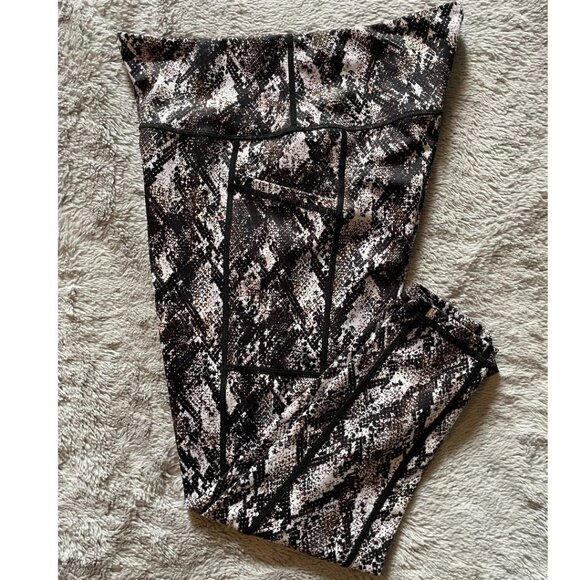 CVG - Snakeskin Athletic Capri (S) - Picture 1 of 6